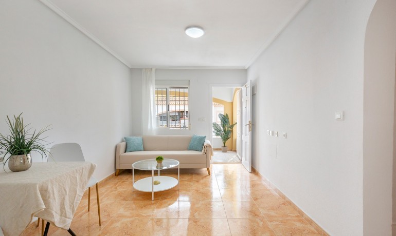 Sale - Apartment / Flat -
Torrevieja