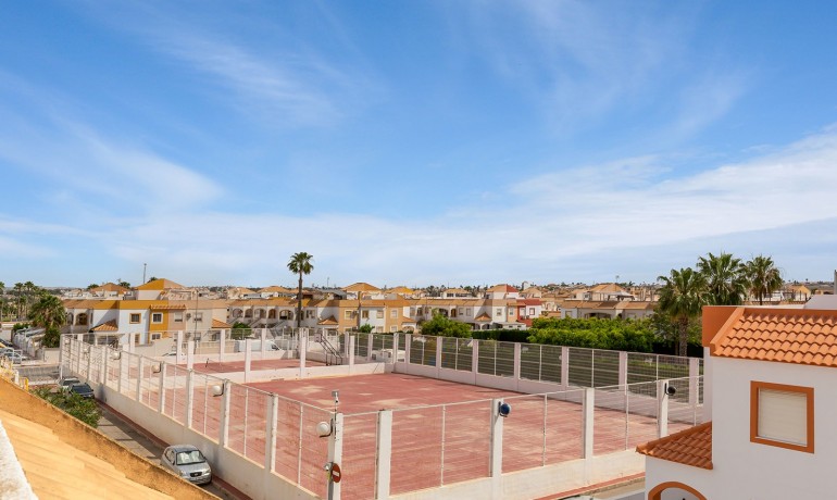 Sale - Apartment / Flat -
Torrevieja