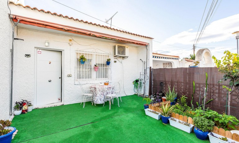 Sale - Apartment / Flat -
Torrevieja* - Torretas