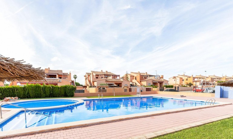 Revente - Appartement / Flat -
Torrevieja - Torrejón