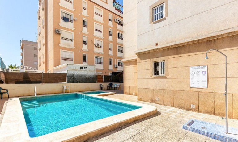 Herverkoop - Appartement / Flat -
Torrevieja* - Calas Blanca*