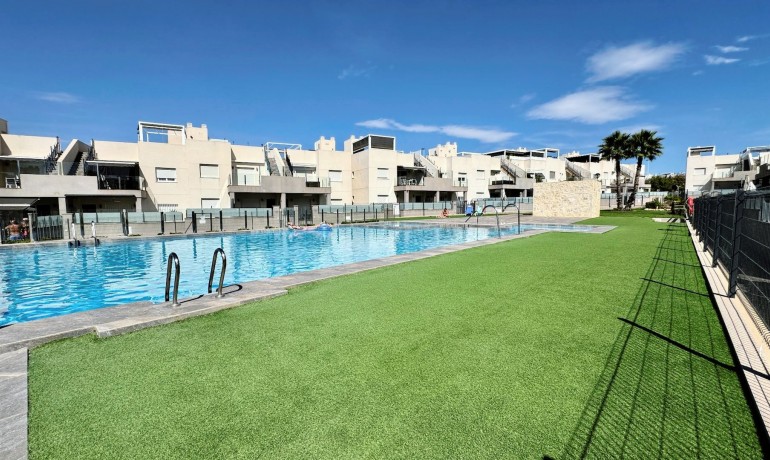 Sale - Apartment / Flat -
Torrevieja - Aguas Nuevas