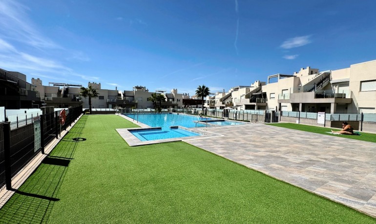 Sale - Apartment / Flat -
Torrevieja - Aguas Nuevas