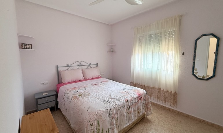 Revente - Villa -
Alicante* - Hondon de los Frailes*