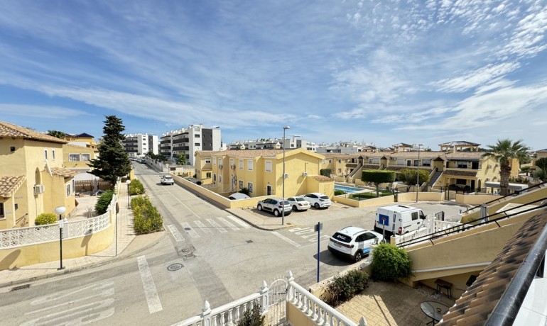 Revente - Appartement / Flat -
Orihuela Costa* - Villamartin*