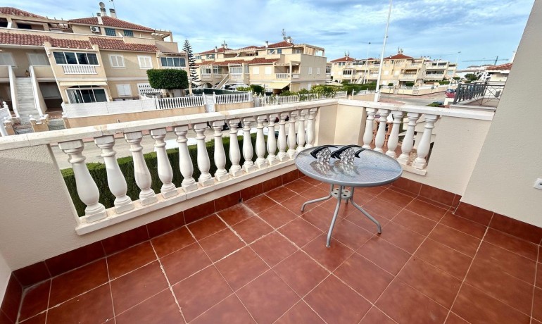 Revente - Appartement / Flat -
Orihuela Costa - La Zenia