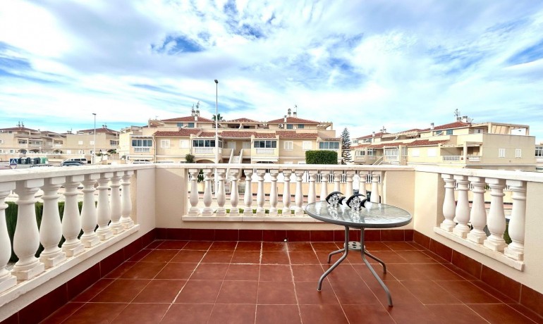 Sale - Apartment / Flat -
Orihuela Costa* - La Zenia