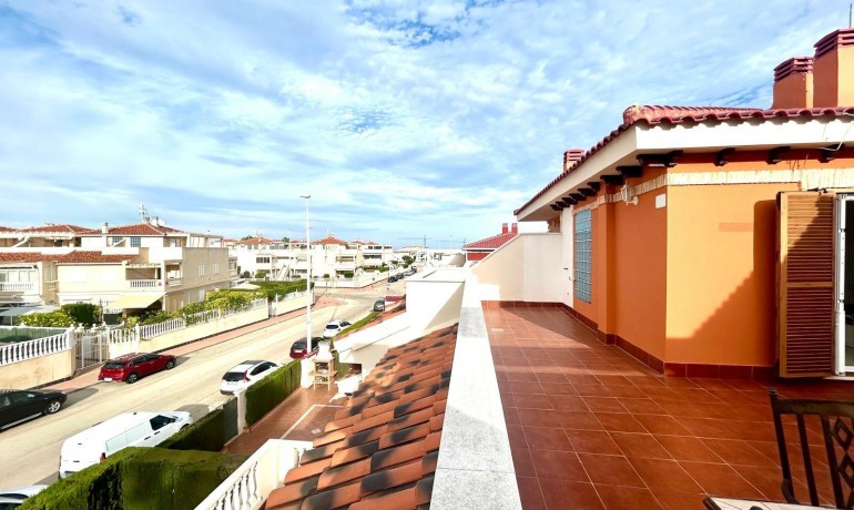 Sale - Apartment / Flat -
Orihuela Costa - La Zenia