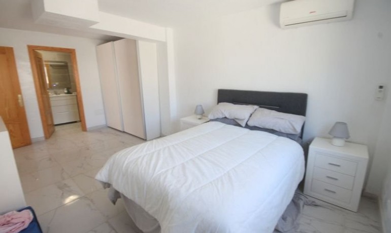 Sale - Villa -
Orihuela Costa* - La Zenia*