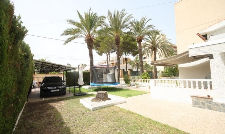 Venta - Villa -
