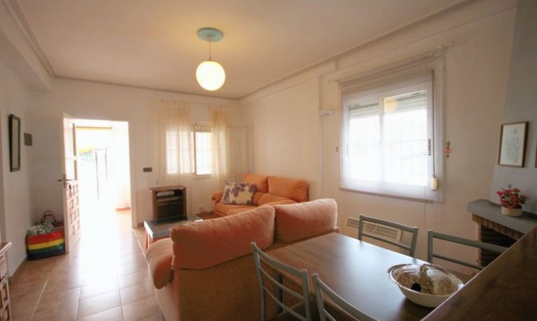 Sale - Apartment / Flat -
Orihuela Costa - Punta Prima