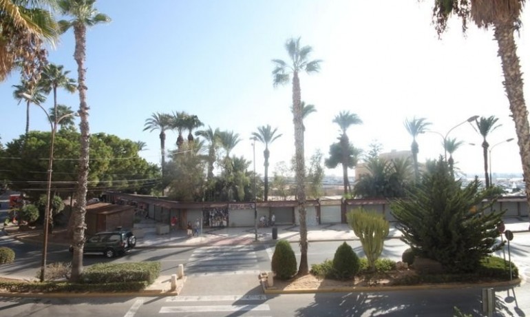 Sale - Apartment / Flat -
Torrevieja*