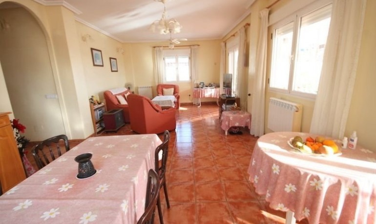 Venta - Villa -
Torrevieja - Aguas Nuevas