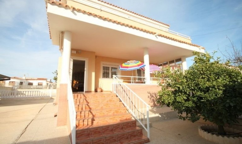 Herverkoop - Villa -
Torrevieja* - Aguas Nuevas