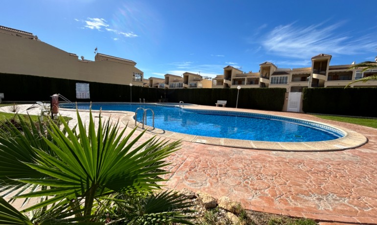 Sale - Apartment / Flat -
Orihuela Costa - Punta Prima