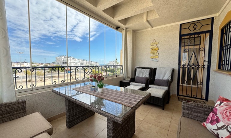 Sale - Apartment / Flat -
Orihuela Costa - Punta Prima