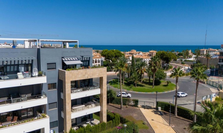 Sale - Apartment / Flat -
Orihuela Costa* - La Zenia*