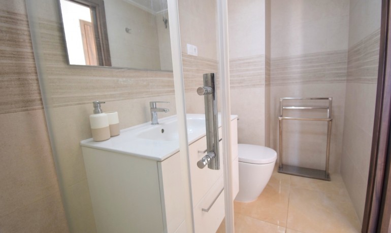 Sale - Apartment / Flat -
Orihuela Costa* - Villamartin