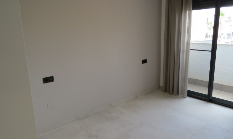 Herverkoop - Penthouse -
Guardamar del Segura* - El Raso*