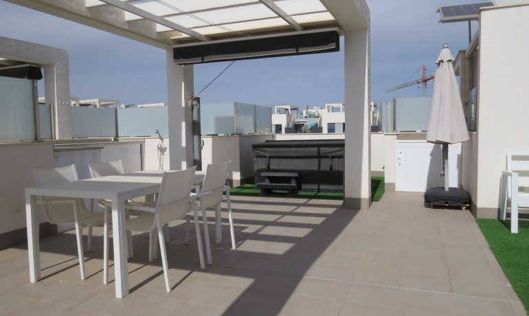 Herverkoop - Penthouse -
Guardamar del Segura* - El Raso*