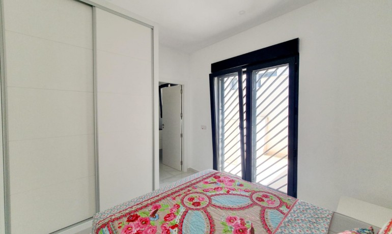 Revente - Maison -
Orihuela Costa* - Villamartín