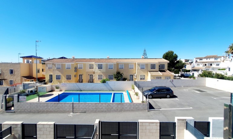 Revente - Maison -
Orihuela Costa* - Villamartín