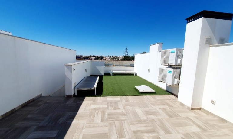 Revente - Maison -
Orihuela Costa* - Villamartín