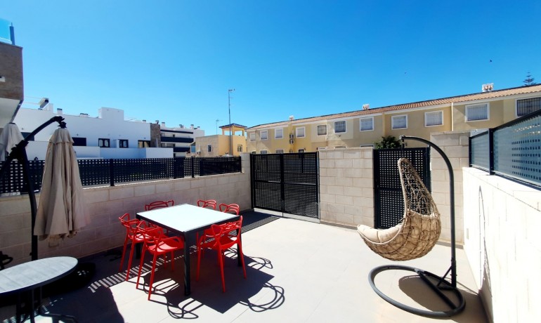 Sale - House -
Orihuela Costa* - Villamartín