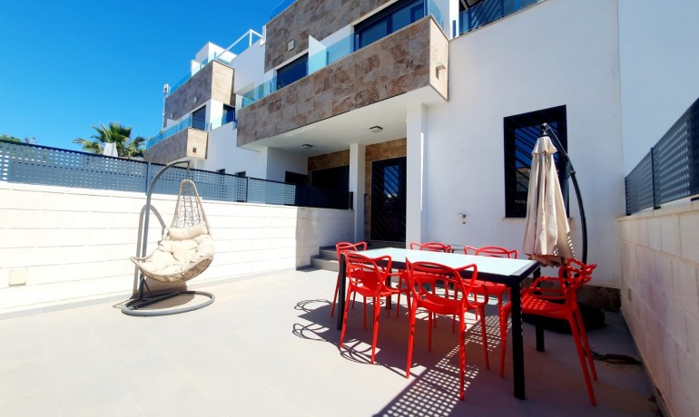 Revente - Maison -
Orihuela Costa* - Villamartín