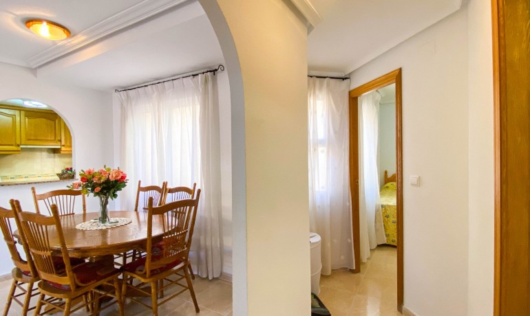 Sale - Apartment / Flat -
Torrevieja - Centro