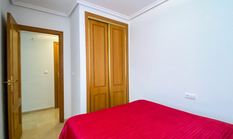 Sale - Apartment / Flat -
Torrevieja - Centro