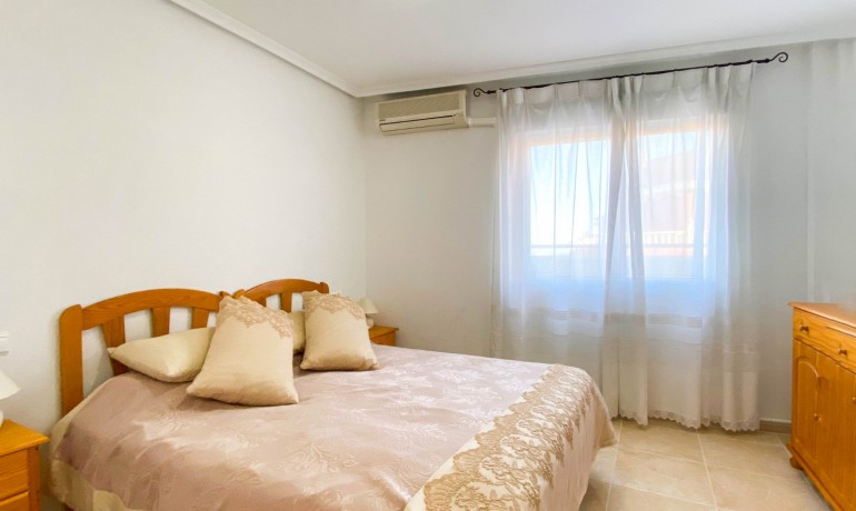 Sale - Apartment / Flat -
Torrevieja* - Centro