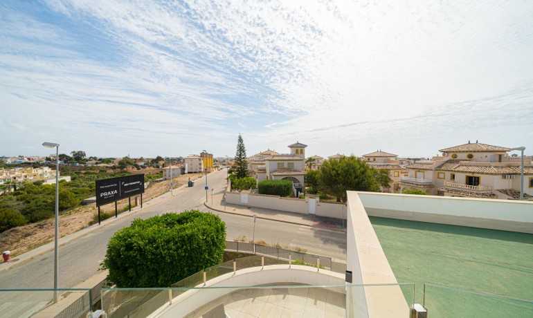 Revente - Villa -
Orihuela Costa* - Lomas de Cabo Roig*