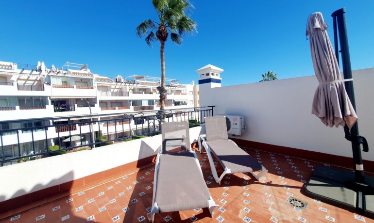 Sale - House -
Orihuela Costa - Los Dolses