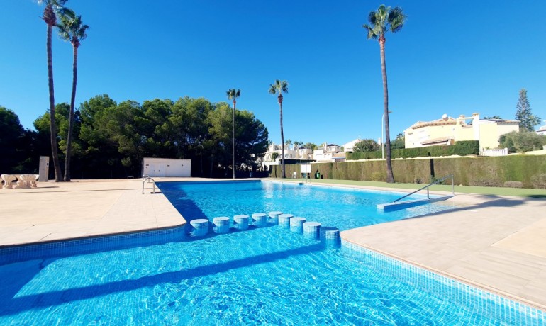 Sale - House -
Orihuela Costa - Los Dolses