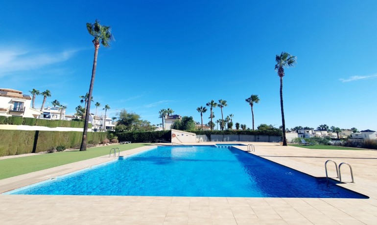 Sale - House -
Orihuela Costa* - Los Dolses