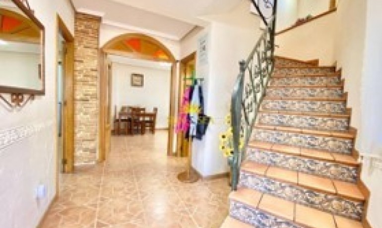 Sale - House -
La Marina* - Catral*