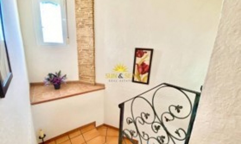 Sale - House -
La Marina* - Catral*