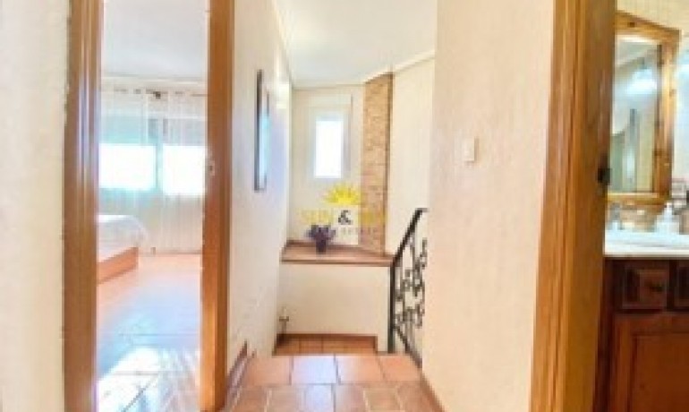 Sale - House -
La Marina* - Catral*