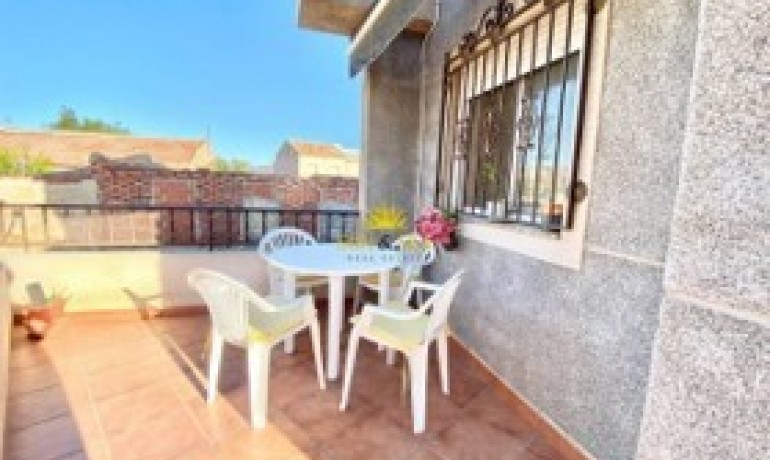 Sale - House -
La Marina* - Catral*