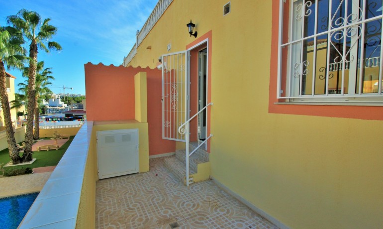 Revente - Maison -
Orihuela Costa* - Villamartin*