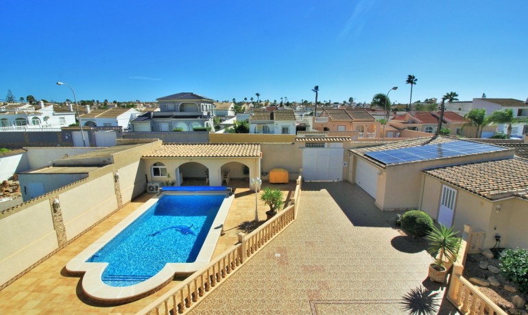 Herverkoop - Villa -
Torrevieja* - La Siesta*