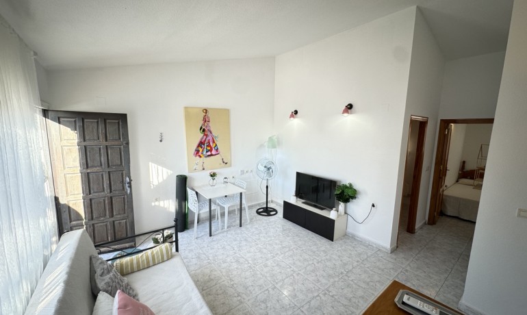 Sale - Apartment / Flat -
Alicante* - V