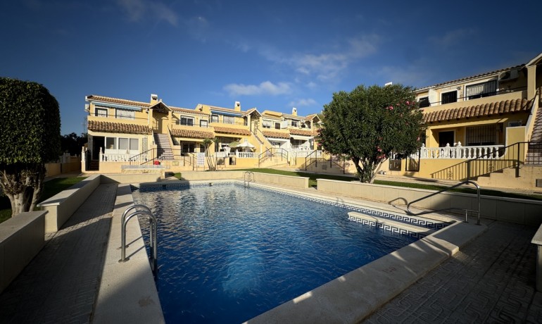 Sale - Apartment / Flat -
Alicante* - V