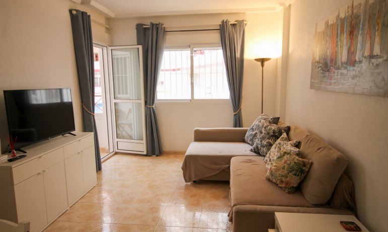 Sale - Apartment / Flat -
Torrevieja* - Torrevieja Alicante