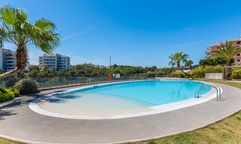 Sale - Apartment / Flat -
Orihuela Costa* - Los Dolses