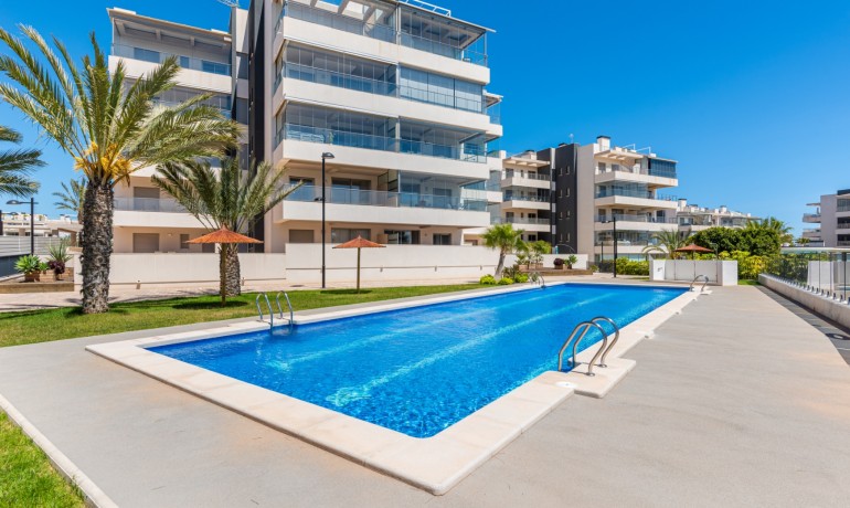 Sale - Apartment / Flat -
Orihuela Costa* - Los Dolses