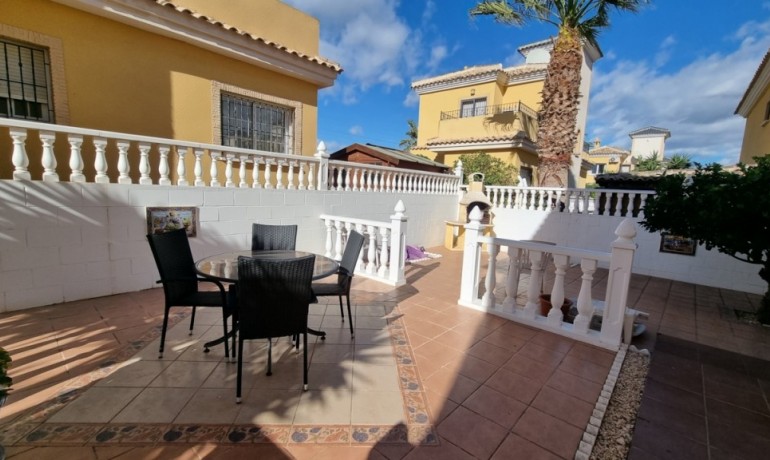 Sale - Villa -
Algorfa* - Algorfa