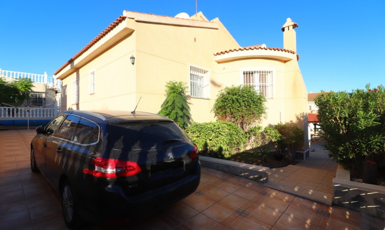 Sale - Villa -
Benimar - Benimar II