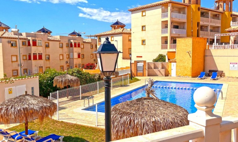 Herverkoop - Appartement / Flat -
Orihuela Costa* - Lomas de Cabo Roig